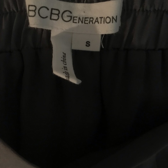 BCBG Silk Cute Summer Skirt - Picture 8 of 8